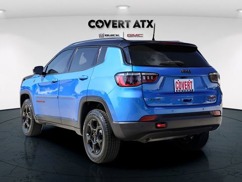Used 2023 Jeep Compass Trailhawk w/ Trailhawk Convenience Group AWD/4WD image 6