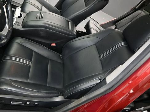 Used 2018 Toyota Highlander SE image 11