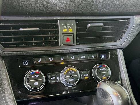 Used 2019 Volkswagen Jetta GLI image 14