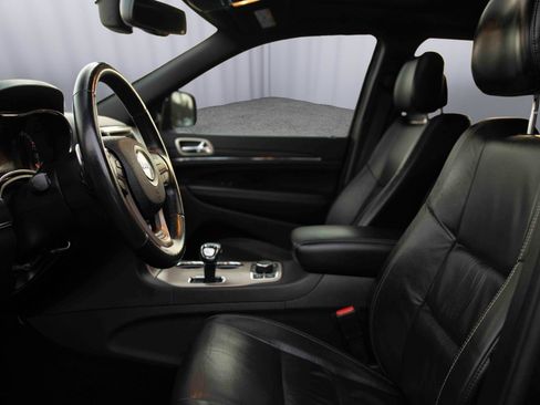 Used 2015 Jeep Grand Cherokee Limited image 2