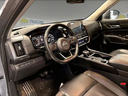 Used 2023 Nissan Pathfinder SL w/ SL Premium Package image 12