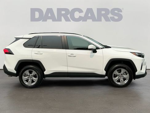 Used 2025 Toyota RAV4 XLE AWD/4WD image 3