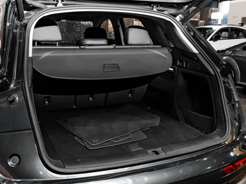 Used 2018 Audi Q5 2.0T Premium Plus w/ Premium Plus Package AWD/4WD image 48