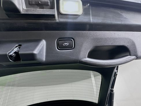 Used 2024 Kia EV6 Wind image 29