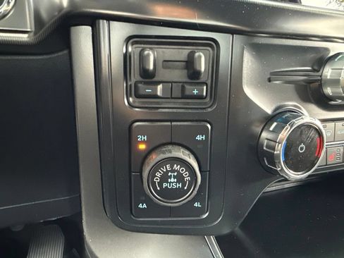Used 2025 Ford F150 Lariat w/ Equipment Group 501A Mid AWD/4WD image 76
