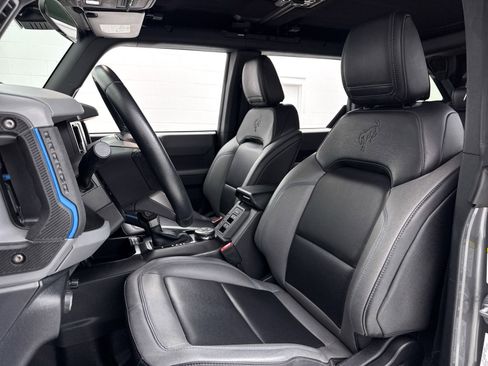 Used 2021 Ford Bronco Black Diamond w/ Sasquatch Package image 23