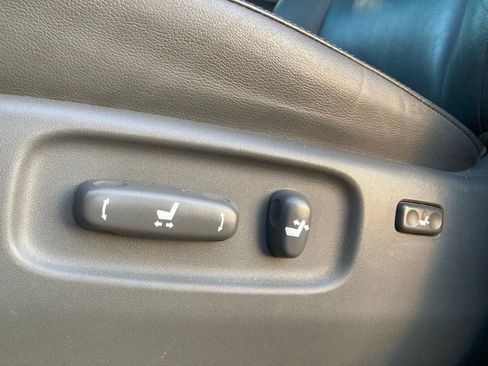 Used 2010 Toyota Land Cruiser AWD/4WD image 13