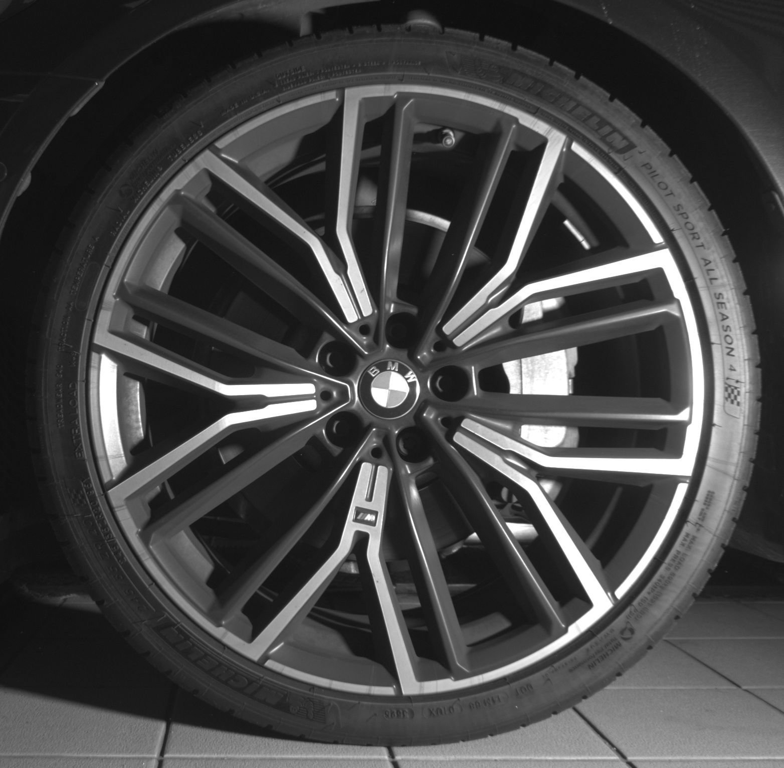Used 2023 BMW 530i w/ M Sport Package RWD image 25