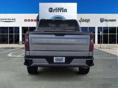 Used 2024 Chevrolet Silverado 1500 Custom image 8