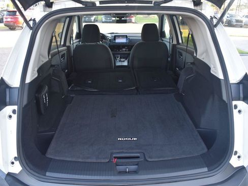 Used 2023 Nissan Rogue SV FWD image 49