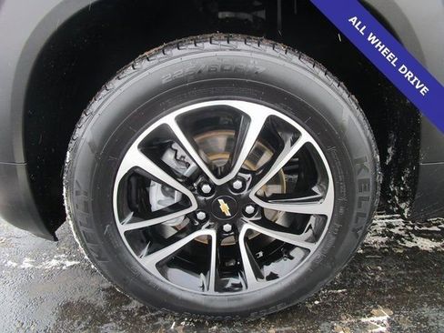 Certified 2024 Chevrolet TrailBlazer LT w/ Convenience Package image 2