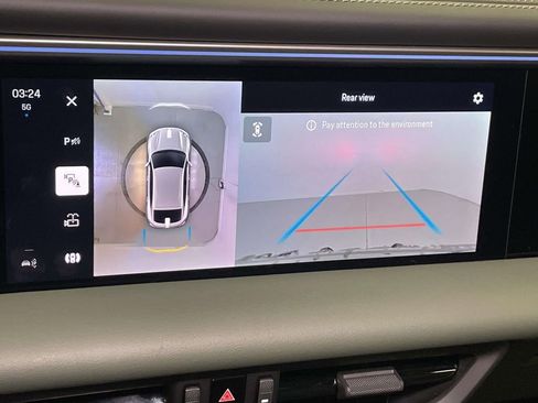 Used 2025 Porsche Macan 4 Electric image 31