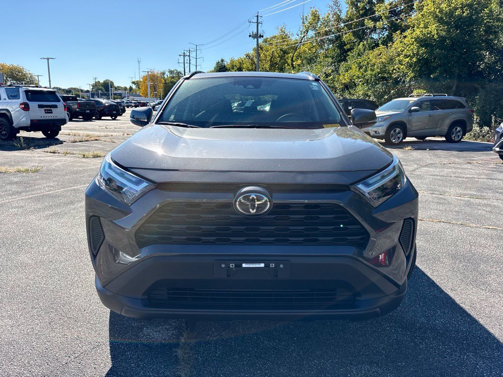 Used 2025 Toyota RAV4 XLE w/ Convenience Package AWD/4WD image 2