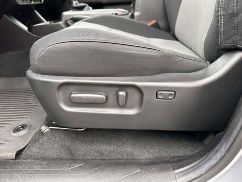 Used 2023 Toyota Tacoma TRD Sport AWD/4WD image 11