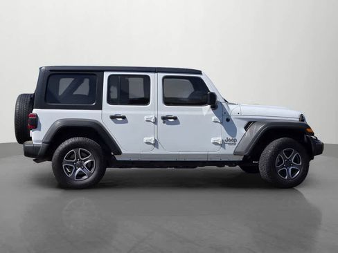 Used 2019 Jeep Wrangler Unlimited Sport S AWD/4WD image 7