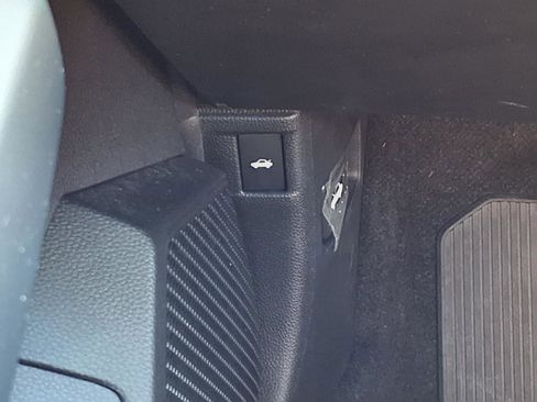 Used 2024 Honda Accord LX image 9