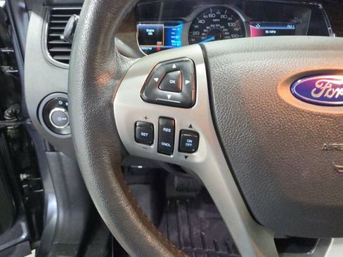 Used 2019 Ford Taurus Limited AWD/4WD image 17