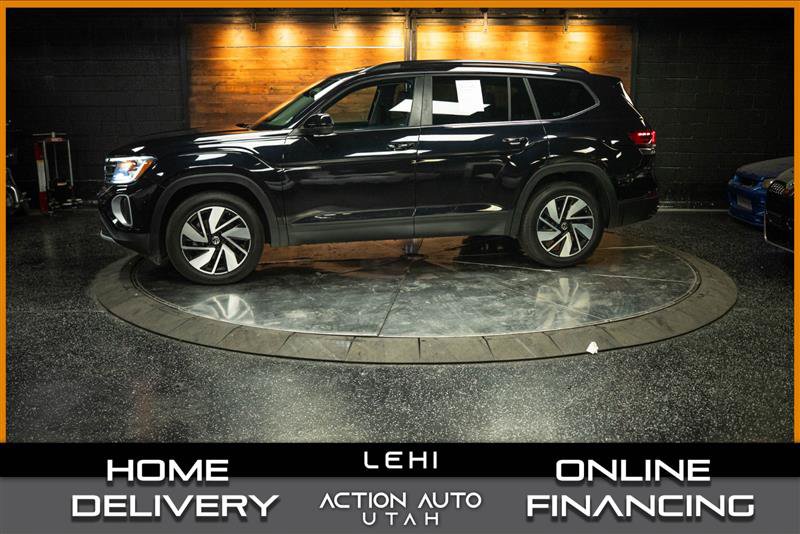 Used 2025 Volkswagen Atlas SE AWD/4WD image 1