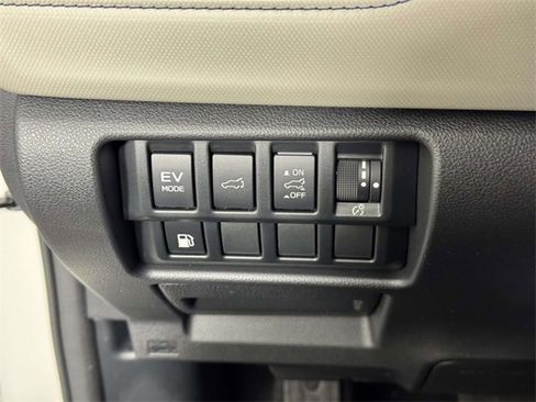 Certified 2025 Subaru Forester Premium image 19