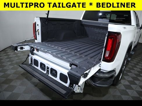 Used 2024 GMC Sierra 1500 SLT image 9