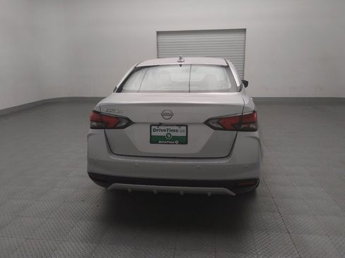 Used 2025 Nissan Versa SV image 7