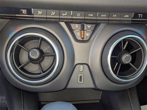 Used 2022 Chevrolet Blazer LT image 20