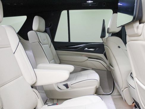 Used 2024 Cadillac Escalade Premium Luxury w/ LPO, Floor Liner Package AWD/4WD image 27