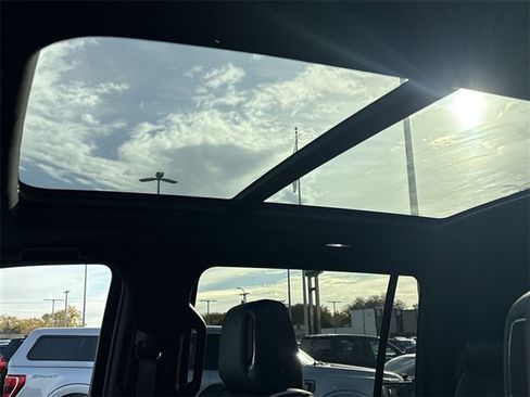 Certified 2025 Cadillac Escalade ESV Sport w/ Touring Package image 19