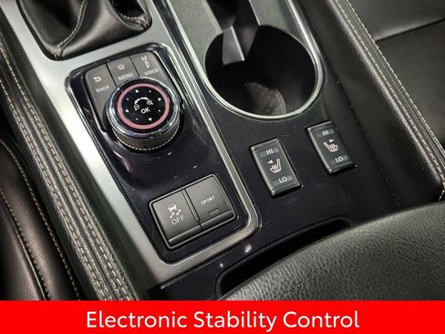 Used 2023 Nissan Maxima SL FWD image 15