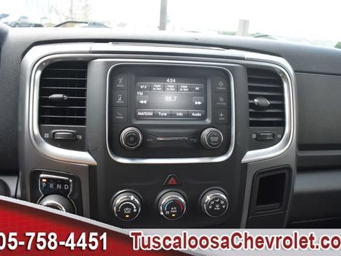 Used 2024 RAM 1500 Classic SLT AWD/4WD image 29