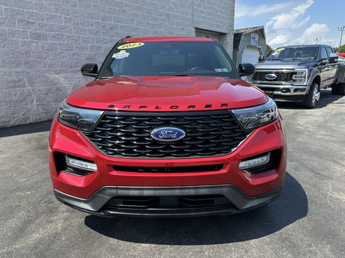 Used 2023 Ford Explorer ST-Line w/ Class IV Trailer Tow Package AWD/4WD image 3