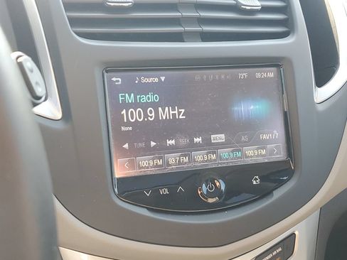 Used 2016 Chevrolet Trax LT w/ LT Sun and Sound Package AWD/4WD image 24