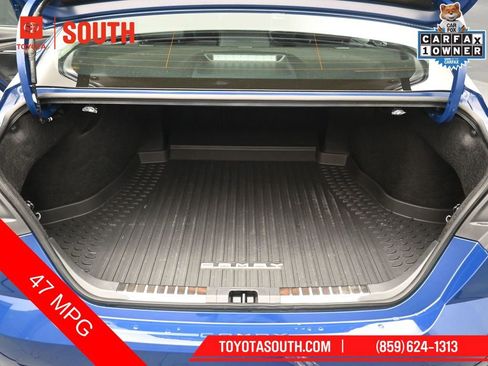 Used 2025 Toyota Camry XLE FWD image 28