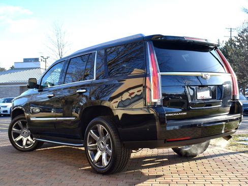 Used 2017 Cadillac Escalade Luxury image 10