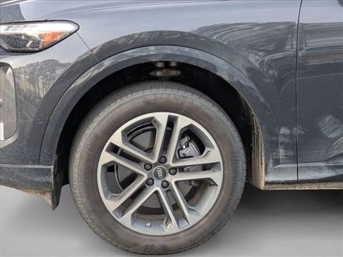 Used 2025 Audi Q5 Premium Plus w/ Premium Plus image 9