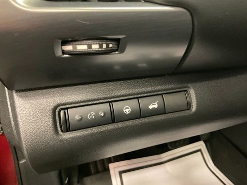 Used 2022 Nissan Pathfinder SL w/ SL Premium Package image 13