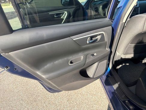 Used 2017 Nissan Altima 2.5 SR image 19