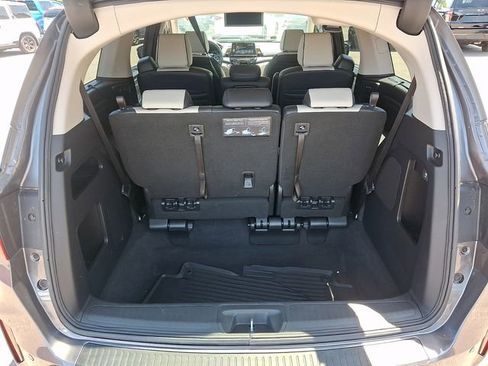 Used 2025 Honda Odyssey Elite image 32