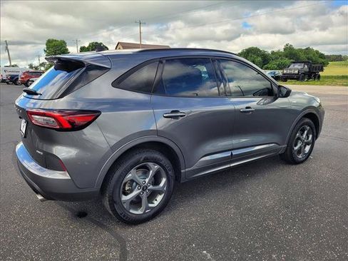 Certified 2023 Ford Escape ST-Line AWD/4WD image 6