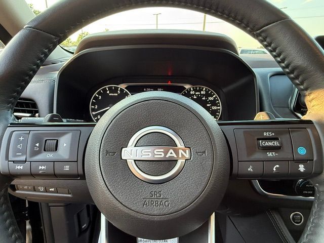 Used 2023 Nissan Rogue SL AWD/4WD image 15