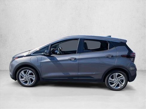 Used 2023 Chevrolet Bolt LT FWD image 8