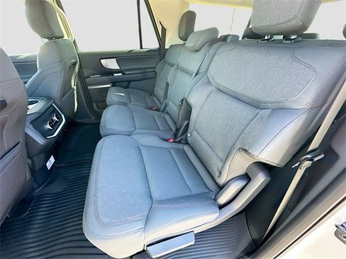 New 2025 Ford Expedition Max Active image 17