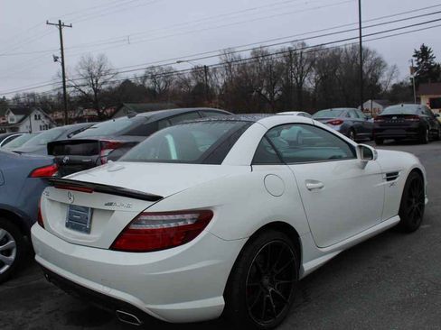 Used 2012 Mercedes-Benz SLK 350 image 5