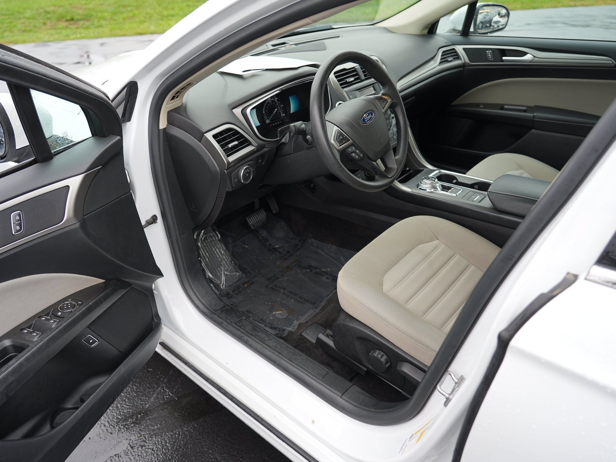 Used 2018 Ford Fusion S FWD image 13