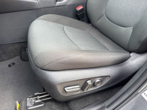 Used 2024 Toyota RAV4 XLE image 12