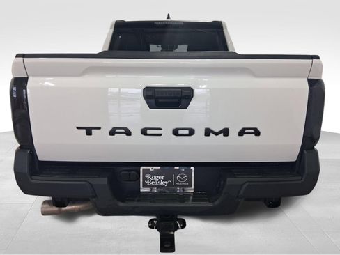 Used 2025 Toyota Tacoma SR image 6