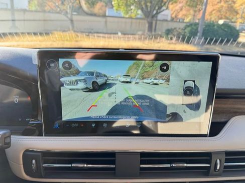 New 2026 Lincoln Corsair Reserve w/ Jet Appearance Package image 17