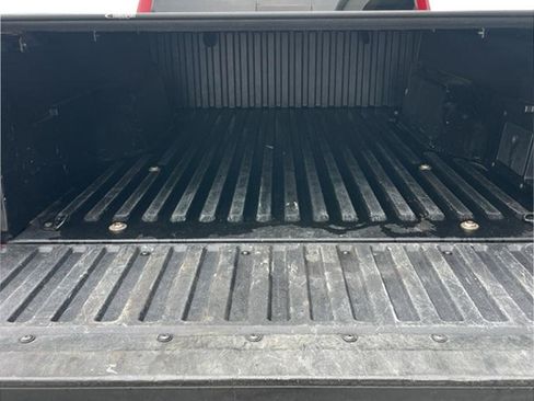 Used 2023 Ford Explorer XLT w/ Equipment Group 202A AWD/4WD image 1