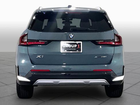 New 2026 BMW X1 xDrive28i w/ Convenience Package AWD/4WD image 4