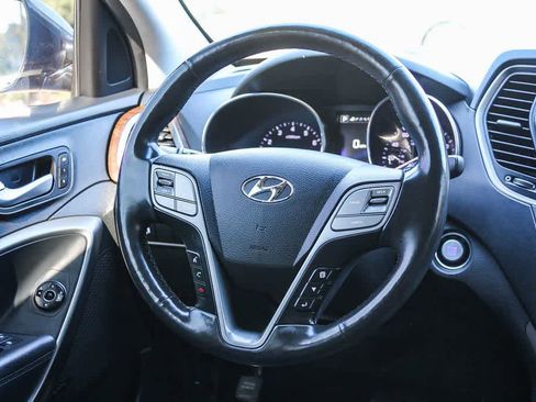 Used 2018 Hyundai Santa Fe Sport image 16
